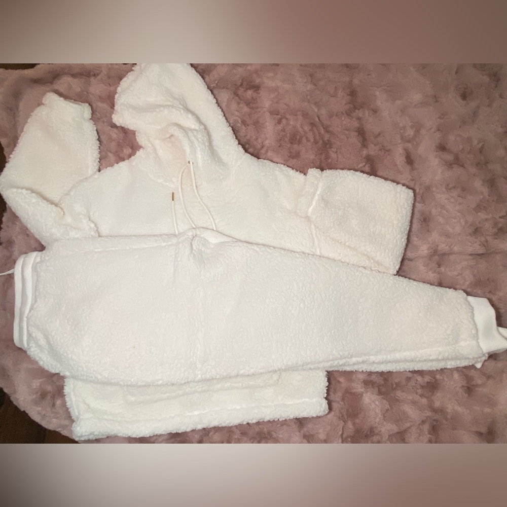 2 Piece Sherpa Jogger Set - Off White/Cream - XL